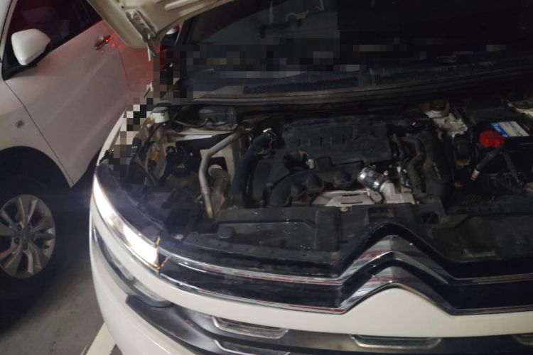 Used Citroen C5 AIRCROSS 2017 350THP Fashion Edition Engine Bay Right