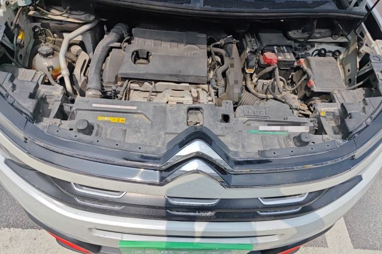 Used Citroen C5 AIRCROSS 2017 380THP Luxury Model Engine Bay