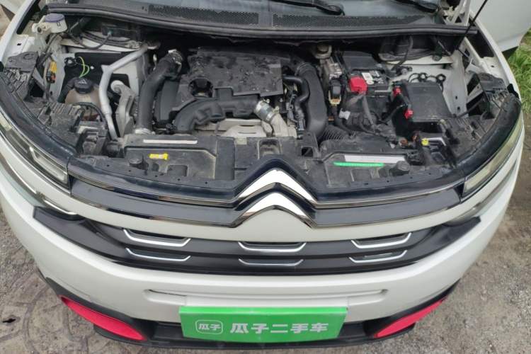 Used Citroen C5 AIRCROSS 2017 350THP Fashion Edition Engine Bay