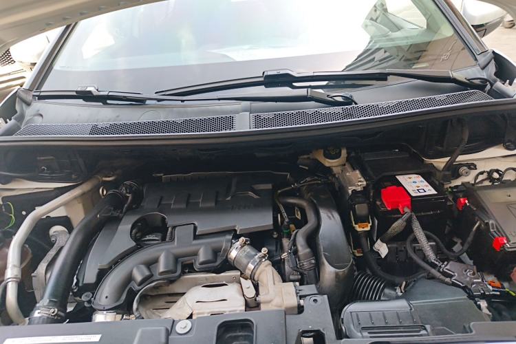 Used Citroen C5 AIRCROSS 2017 350THP Fashion Edition Engine Bay