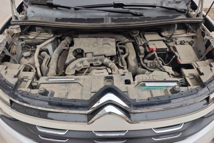Used Citroen C5 AIRCROSS 2017 350THP Fashion Edition Engine Bay
