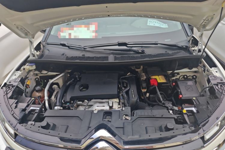 Used Citroen C5 AIRCROSS 2017 380THP Fashion Edition Engine Bay