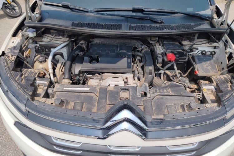 Used Citroen C5 AIRCROSS 2017 380THP Luxury Model Engine Bay