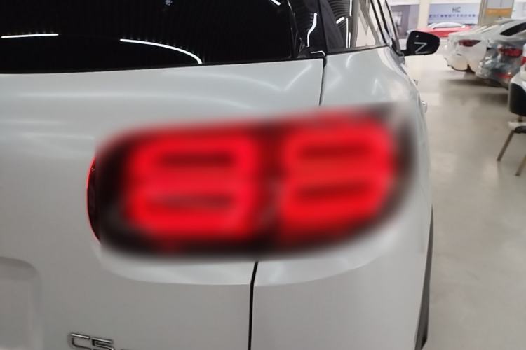 Used Citroen C5 AIRCROSS 2017 350THP Luxury Model Exterior 3