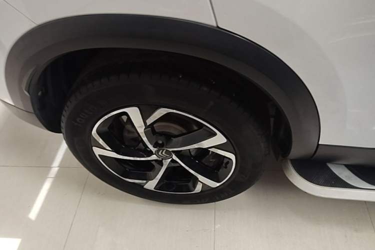 Used Citroen C5 AIRCROSS 2017 350THP Fashion Edition Exterior 5
