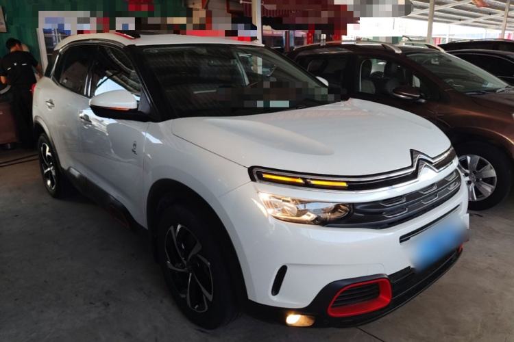 Used Citroen C5 AIRCROSS 2017 380THP Luxury Model Front Right 45 Deg