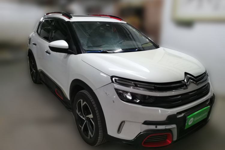 Used Citroen C5 AIRCROSS 2017 380THP Luxury Model Front Right 45 Deg