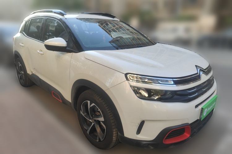 Used Citroen C5 AIRCROSS 2017 350THP Fashion Edition Front Right 45 Deg