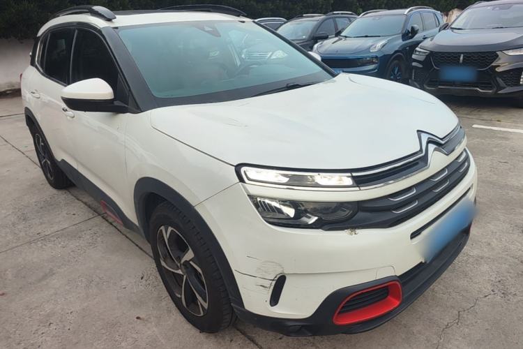 Used Citroen C5 AIRCROSS 2017 350THP Fashion Edition Front Right 45 Deg
