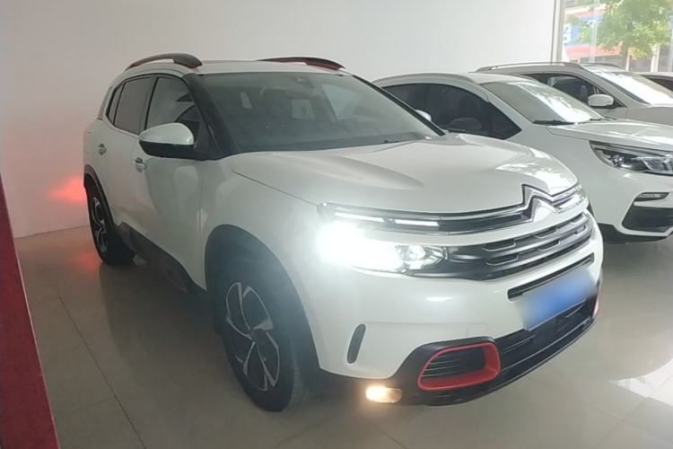 Used Citroen C5 AIRCROSS 2017 380THP Luxury Model Front Right 45 Deg