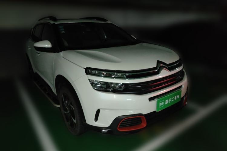 Used Citroen C5 AIRCROSS 2017 350THP Luxury Model Front Right 45 Deg