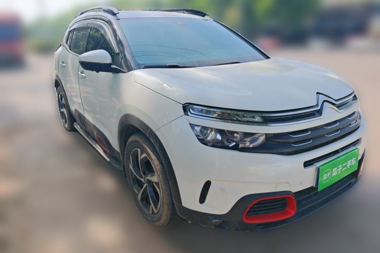 Used Citroen C5 AIRCROSS 2017 380THP Luxury Model Front Right 45 Deg