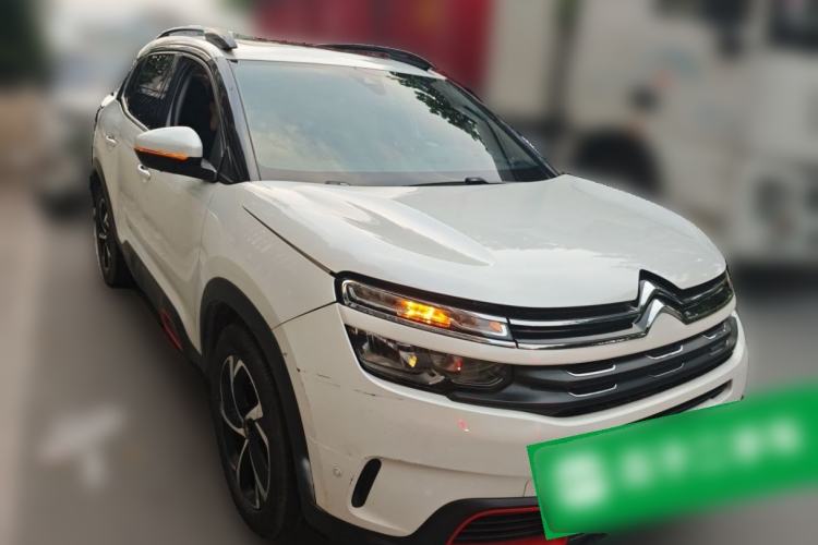 Used Citroen C5 AIRCROSS 2017 350THP Fashion Edition Front Right 45 Deg