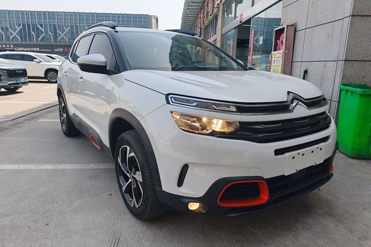 Used Citroen C5 AIRCROSS 2017 350THP Fashion Edition Front Right 45 Deg