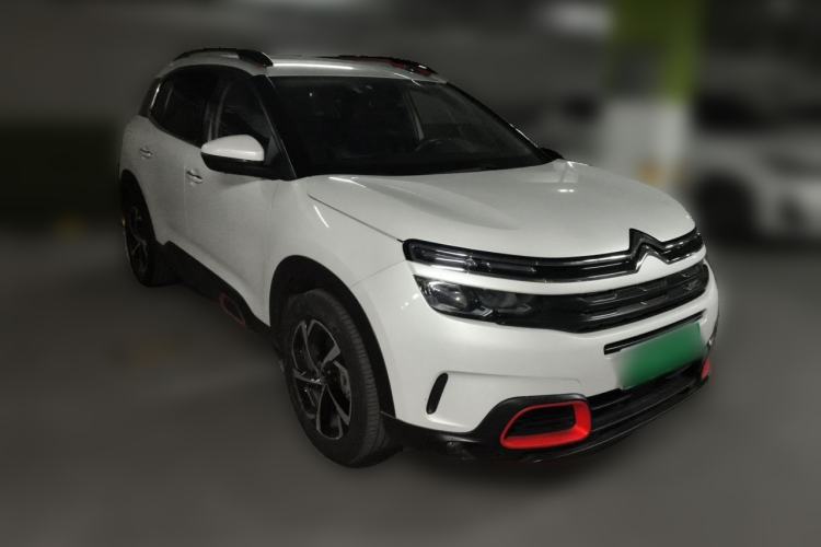 Used Citroen C5 AIRCROSS 2017 350THP Luxury Model Front Right 45 Deg