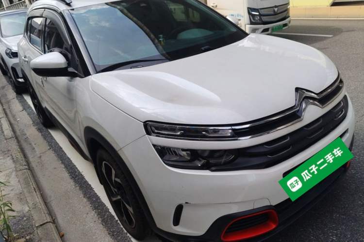 Used Citroen C5 AIRCROSS 2017 350THP Fashion Edition Front Right 45 Deg