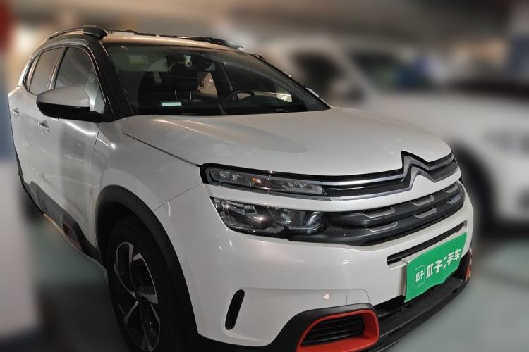 Used Citroen C5 AIRCROSS 2017 350THP Fashion Edition Front Right 45 Deg