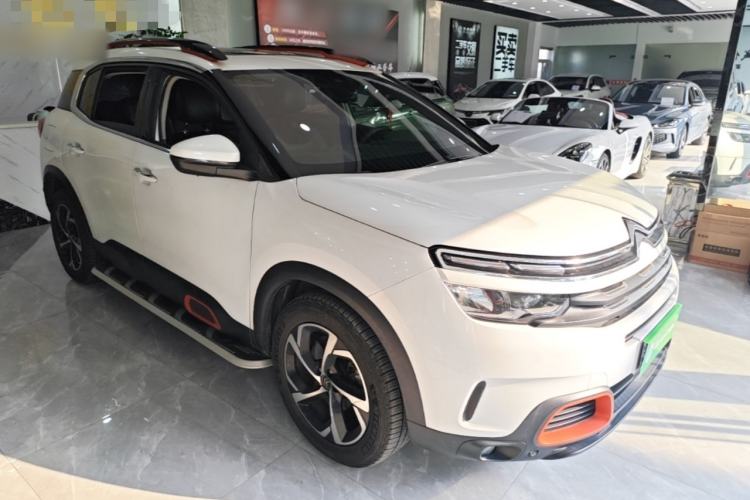 Used Citroen C5 AIRCROSS 2017 380THP Luxury Model Front Right 45 Deg