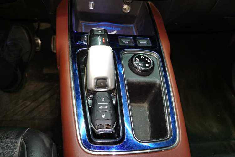 Used Citroen C5 AIRCROSS 2017 380THP Luxury Model Gear Lever
