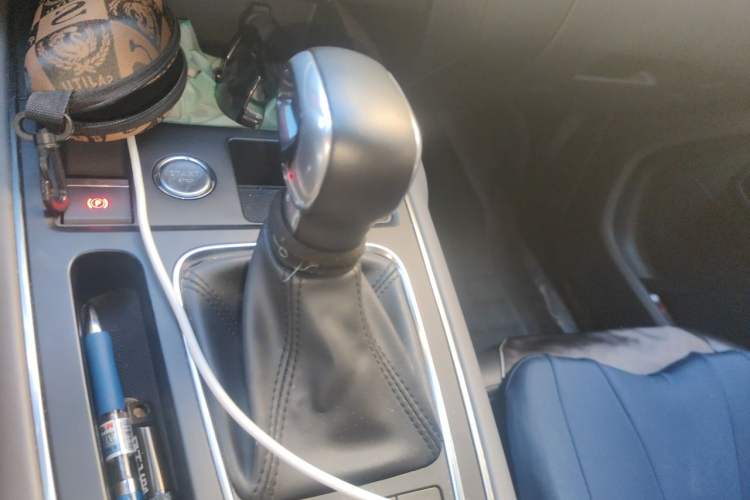 Used Citroen C5 AIRCROSS 2017 350THP Fashion Edition Gear Lever