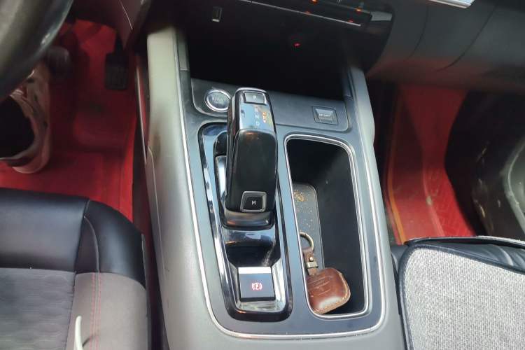Used Citroen C5 AIRCROSS 2017 380THP Fashion Edition Gear Lever