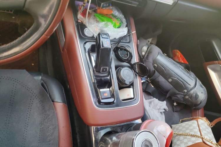 Used Citroen C5 AIRCROSS 2017 380THP Luxury Model Gear Lever