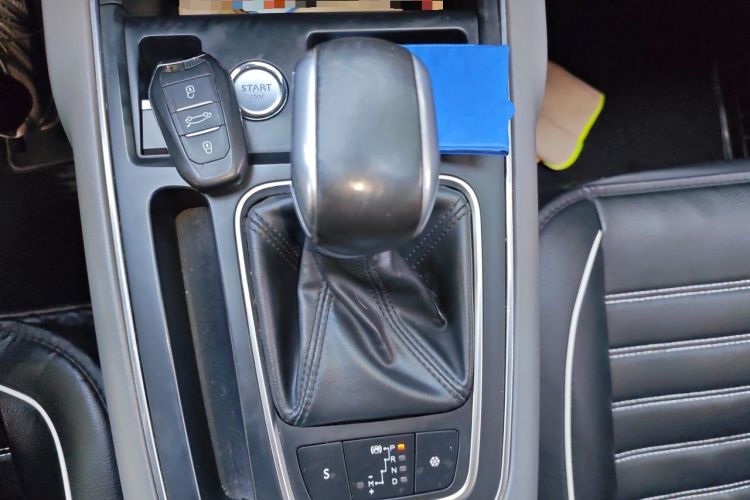 Used Citroen C5 AIRCROSS 2017 350THP Fashion Edition Gear Lever