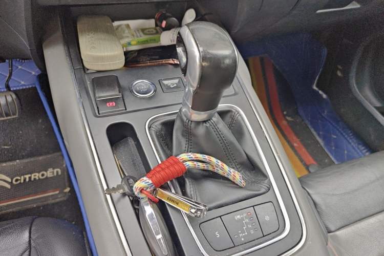 Used Citroen C5 AIRCROSS 2017 350THP Fashion Edition Gear Lever