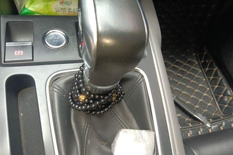 Used Citroen C5 AIRCROSS 2017 350THP Fashion Edition Gear Lever
