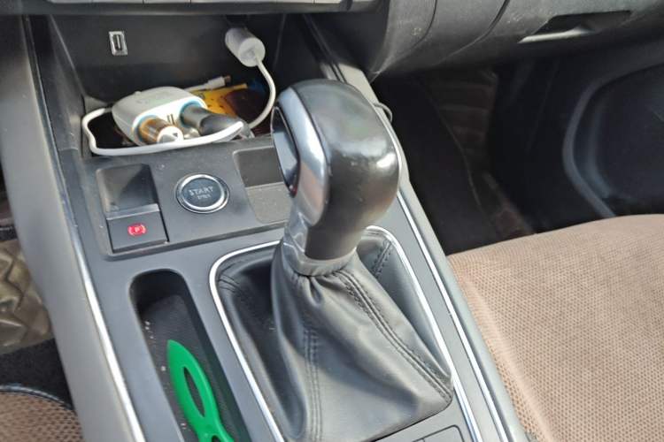 Used Citroen C5 AIRCROSS 2017 350THP Fashion Edition Gear Lever