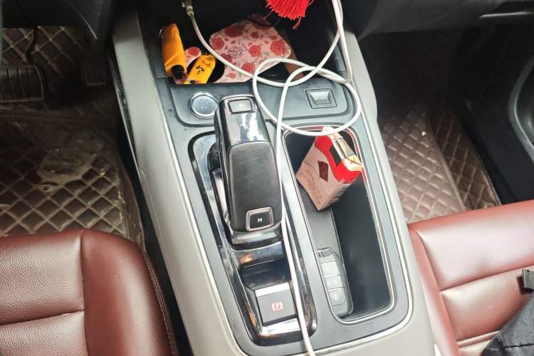 Used Citroen C5 AIRCROSS 2017 380THP Fashion Edition Gear Lever