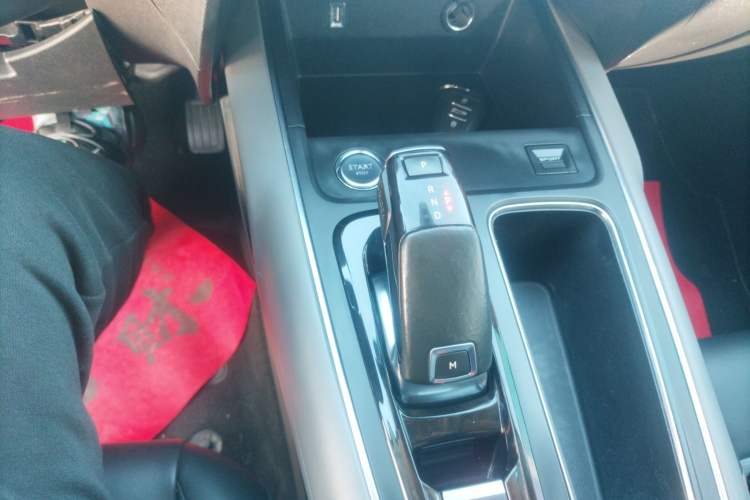 Used Citroen C5 AIRCROSS 2017 380THP Fashion Edition Gear Lever