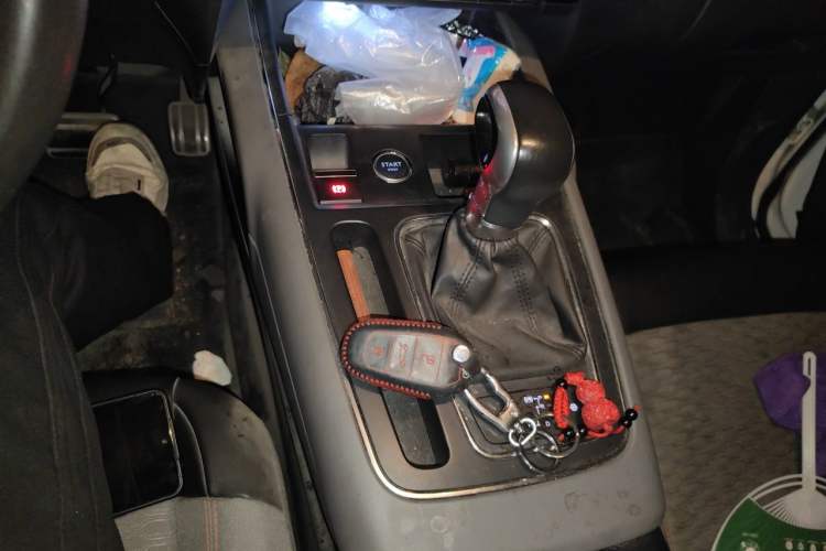 Used Citroen C5 AIRCROSS 2017 350THP Luxury Model Gear Lever