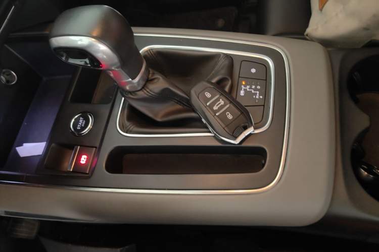 Used Citroen C5 AIRCROSS 2017 350THP Fashion Edition Gear Lever