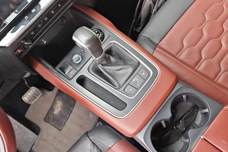 Used Citroen C5 AIRCROSS 2017 350THP Luxury Model Gear Lever