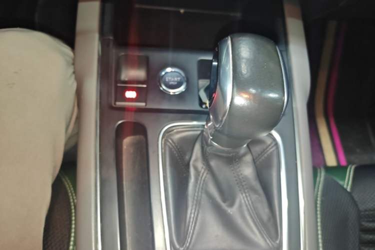 Used Citroen C5 AIRCROSS 2017 350THP Fashion Edition Gear Lever