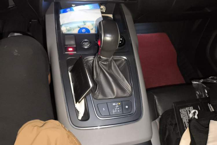 Used Citroen C5 AIRCROSS 2017 350THP Luxury Model Gear Lever
