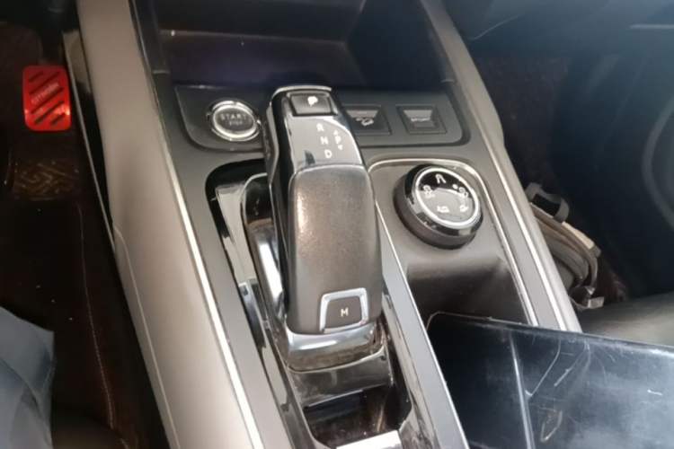 Used Citroen C5 AIRCROSS 2017 380THP Luxury Model Gear Lever