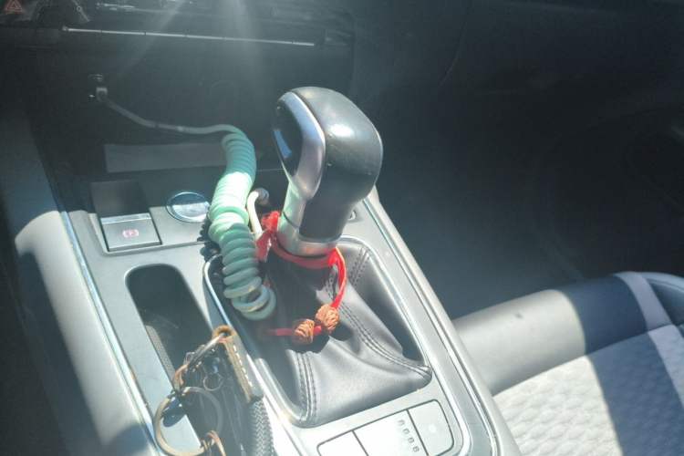 Used Citroen C5 AIRCROSS 2017 350THP Fashion Edition Gear Lever