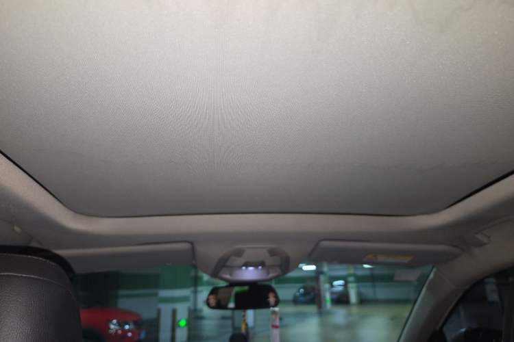 Used Citroen C5 AIRCROSS 2017 350THP Luxury Model Headliner