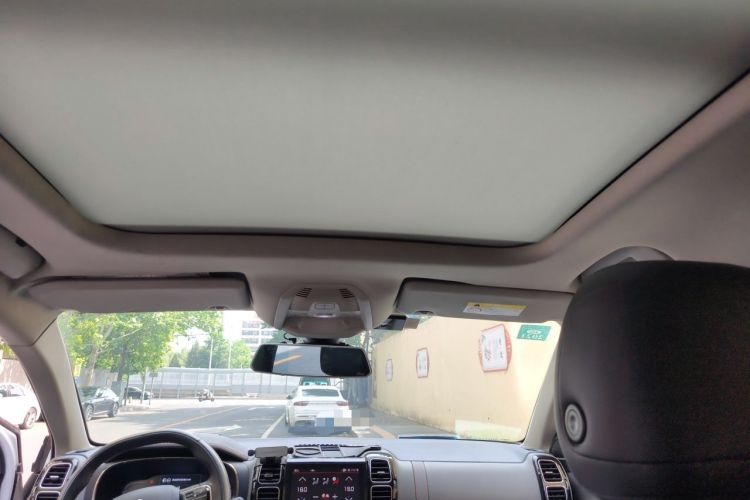 Used Citroen C5 AIRCROSS 2017 350THP Luxury Model Headliner