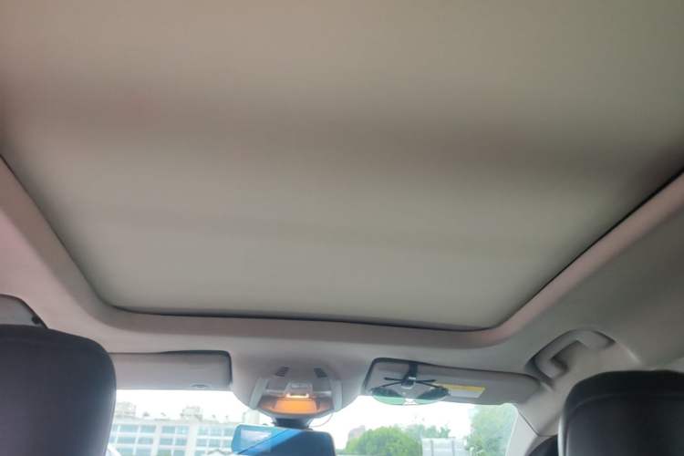 Used Citroen C5 AIRCROSS 2017 350THP Fashion Edition Headliner