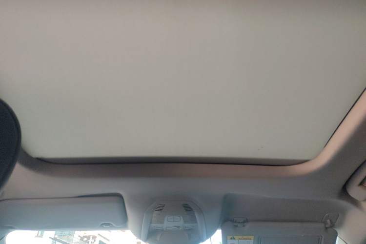 Used Citroen C5 AIRCROSS 2017 350THP Fashion Edition Headliner