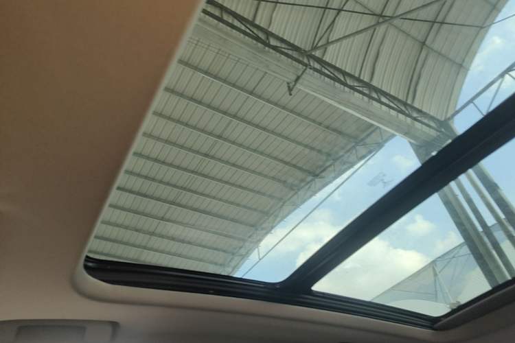 Used Citroen C5 AIRCROSS 2017 350THP Fashion Edition Headliner