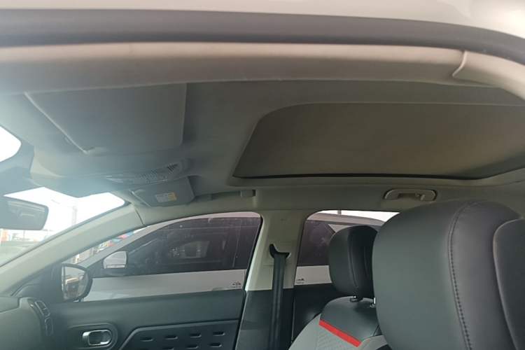 Used Citroen C5 AIRCROSS 2017 350THP Fashion Edition Headliner