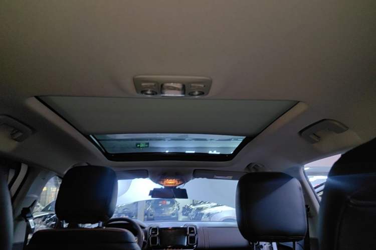 Used Citroen C5 AIRCROSS 2017 350THP Fashion Edition Headliner