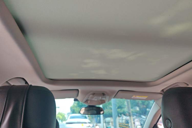 Used Citroen C5 AIRCROSS 2017 380THP Luxury Model Headliner