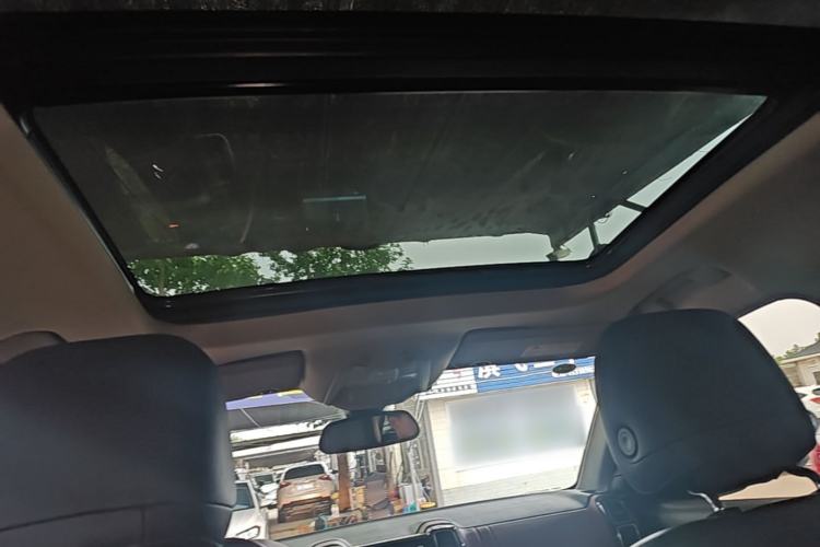Used Citroen C5 AIRCROSS 2017 380THP Luxury Model Headliner