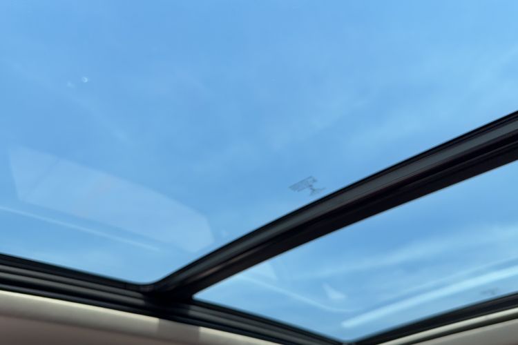 Used Citroen C5 AIRCROSS 2017 380THP Luxury Model Headliner