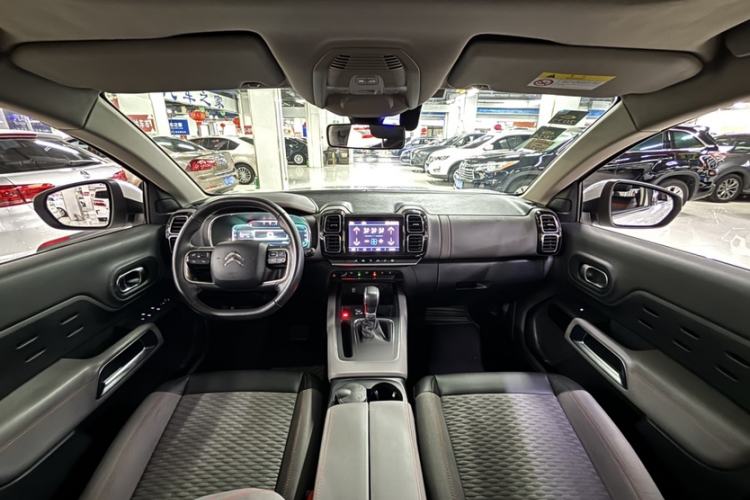 Used Citroen C5 AIRCROSS 2017 350THP Fashion Edition Interior 1